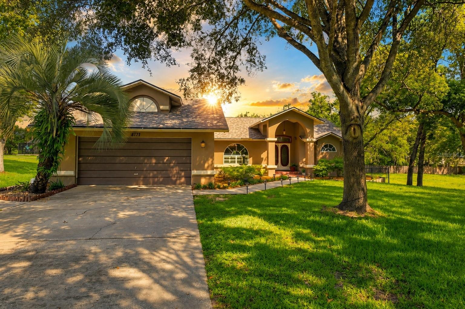 8171 Chaucer Dr