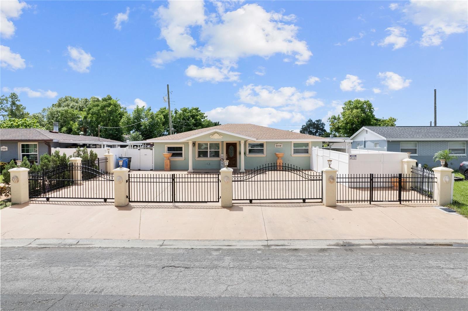 6004 W Jean St photo 1