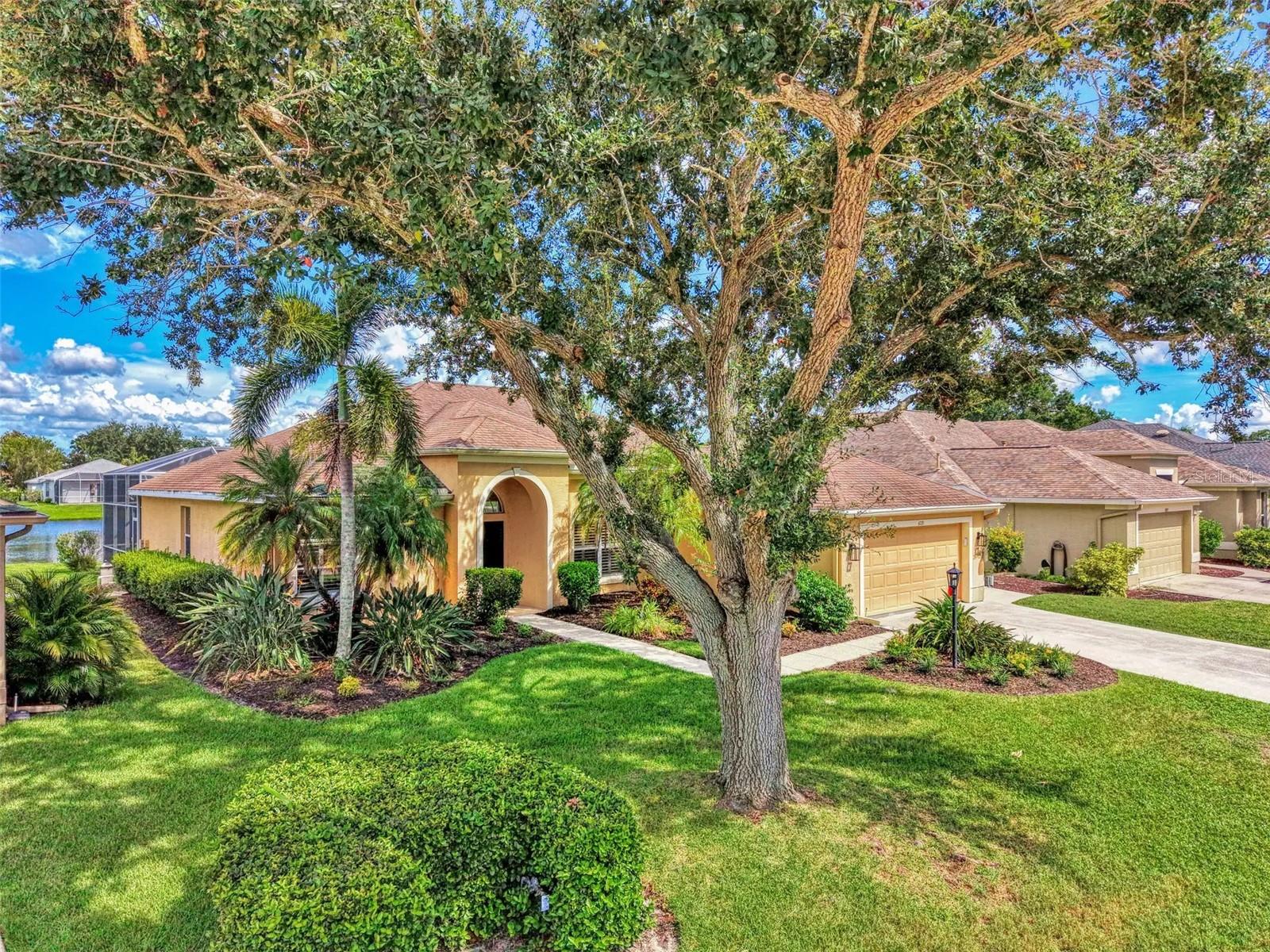 6721 Carlyle Ln