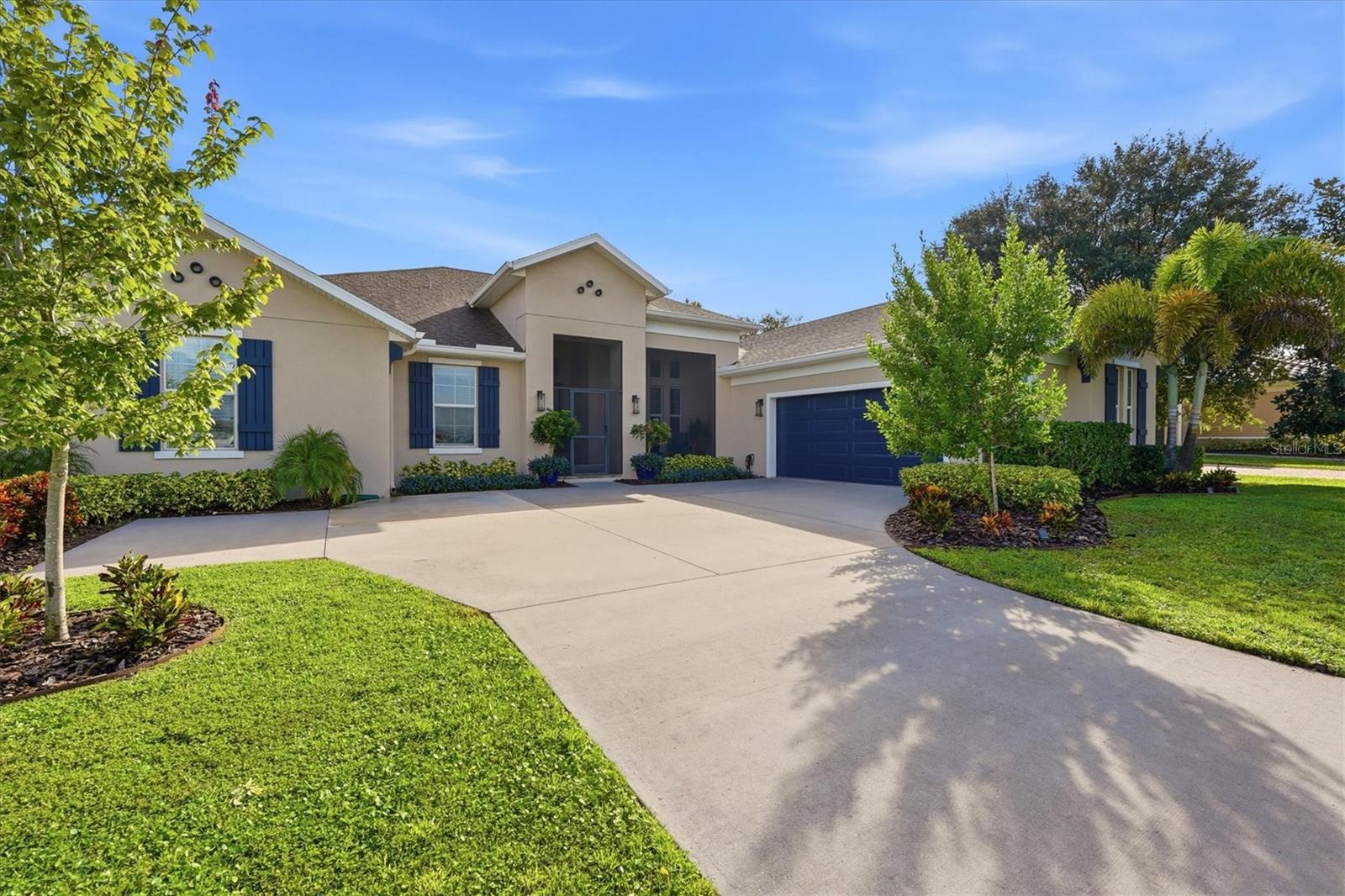 5209 Lake Venice Dr photo 1