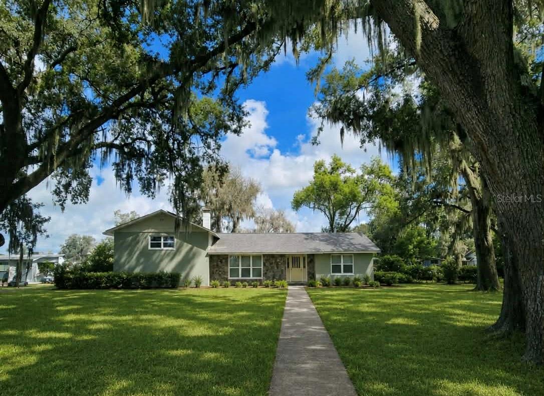 3102 Thonotosassa Rd