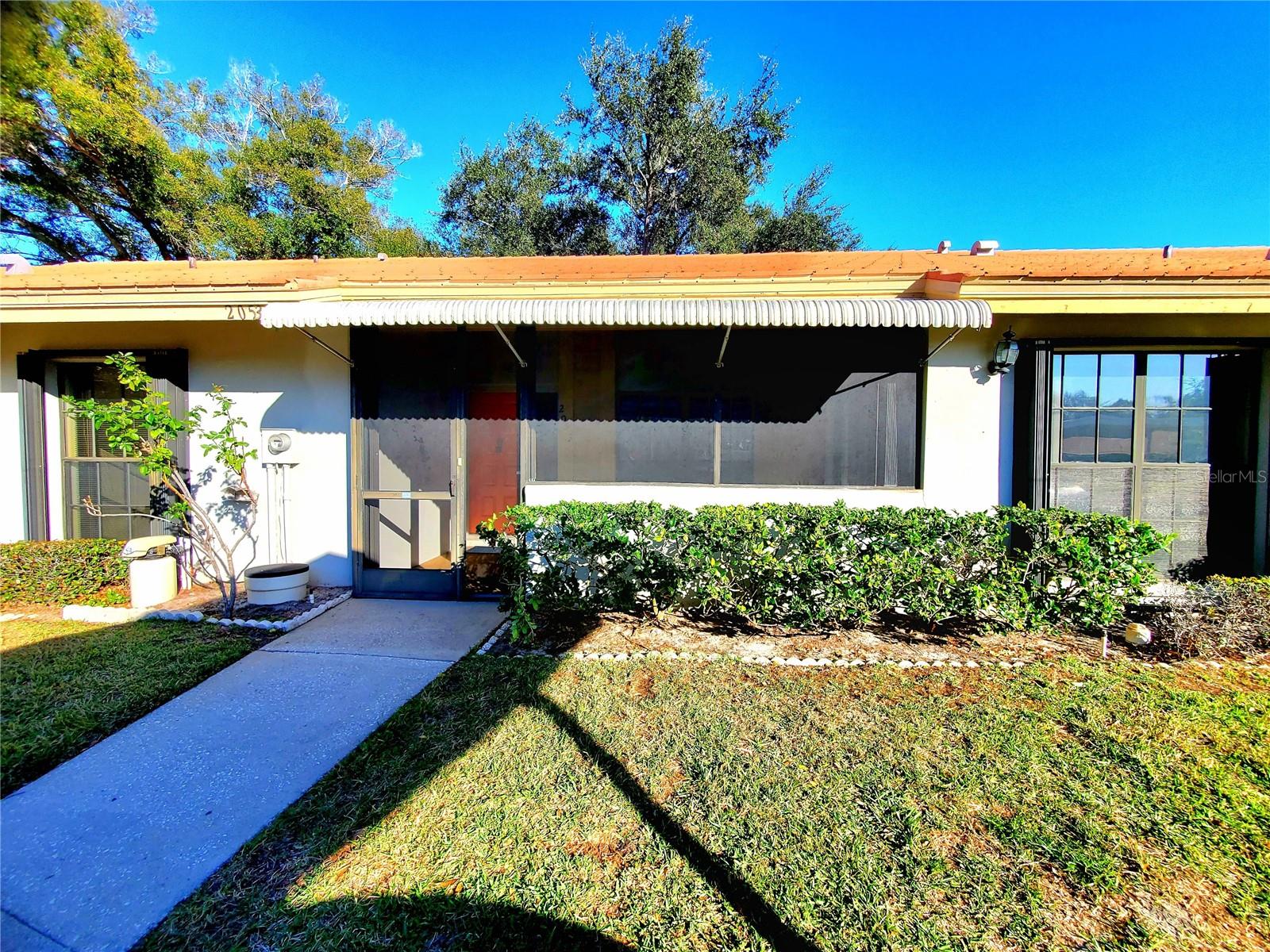 2053 Villa Ter photo 1
