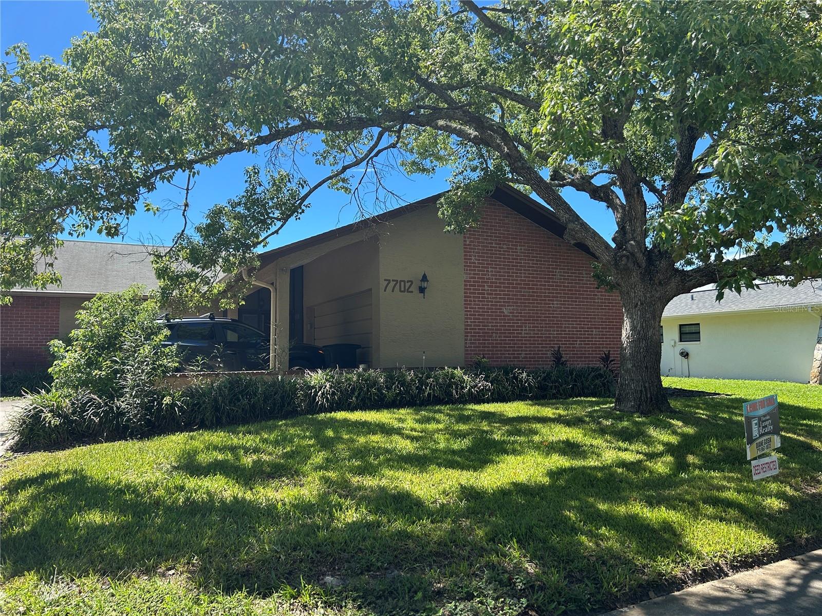 7702 Rusty Hook CT photo 1