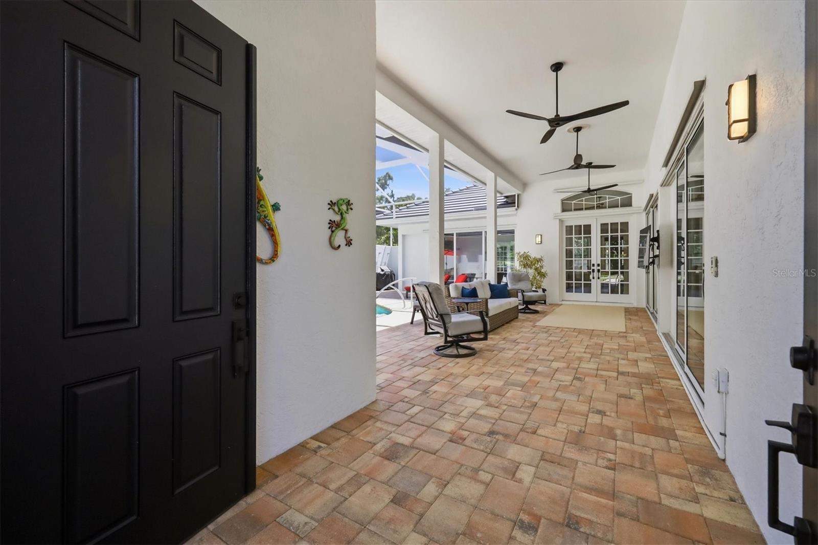 8708 Woodbriar Dr