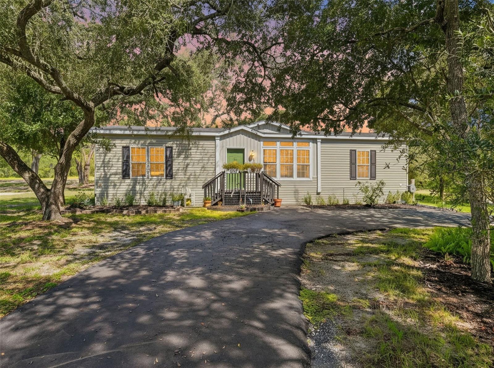333 Suncoast Blvd