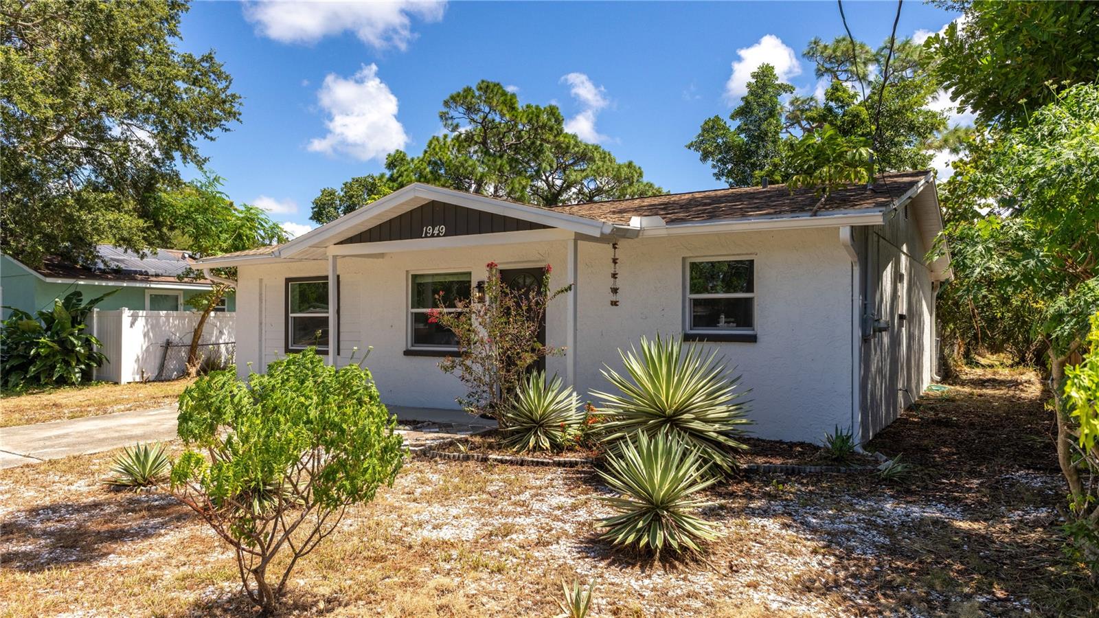 1949 Trotter Rd