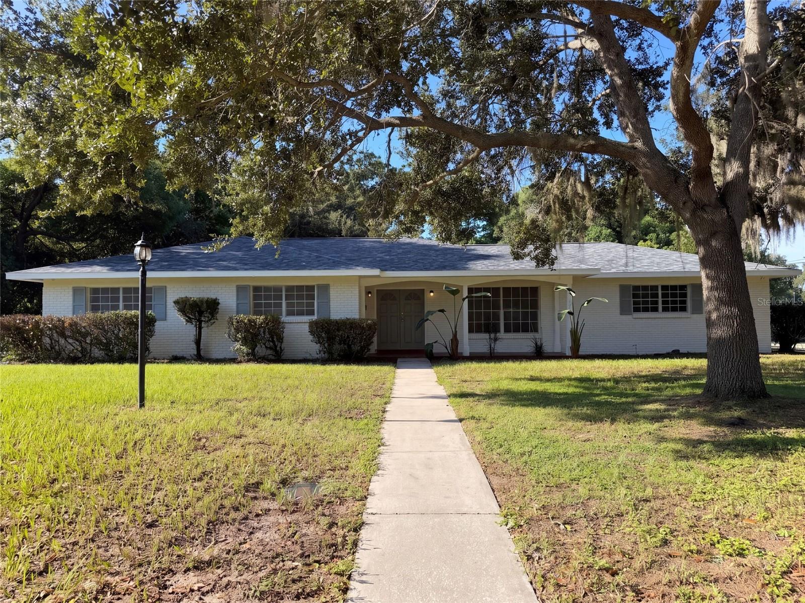 601 Carolyn Dr photo 1
