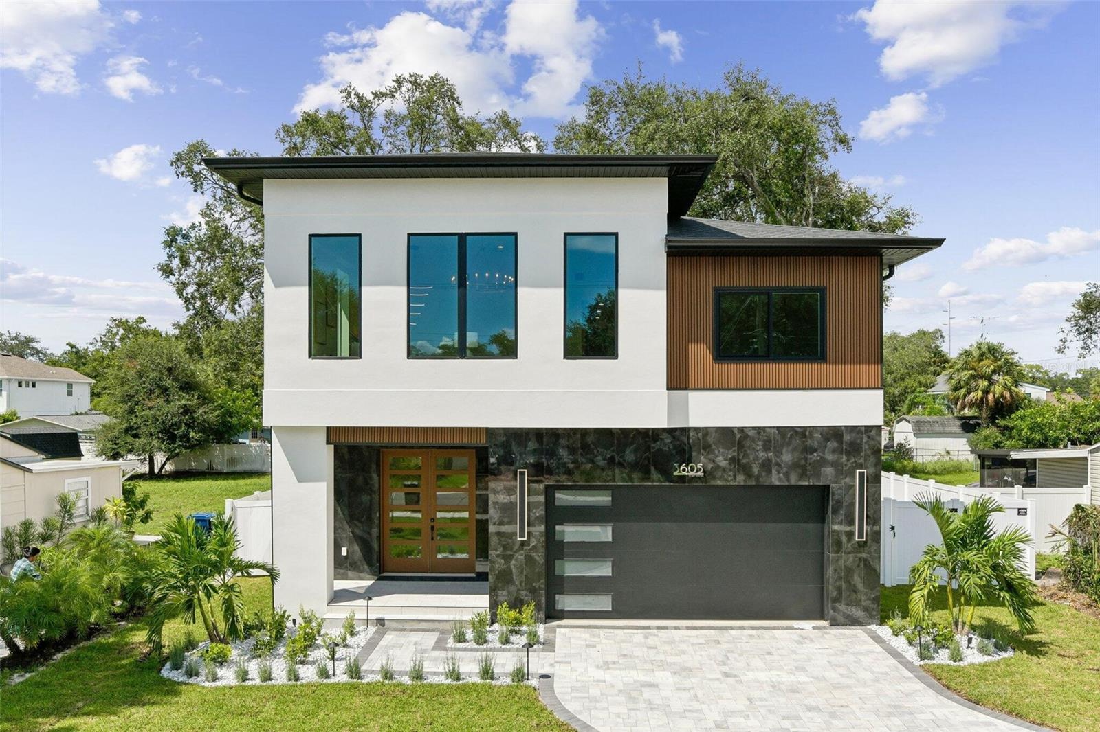 3605 W Bay Ave
