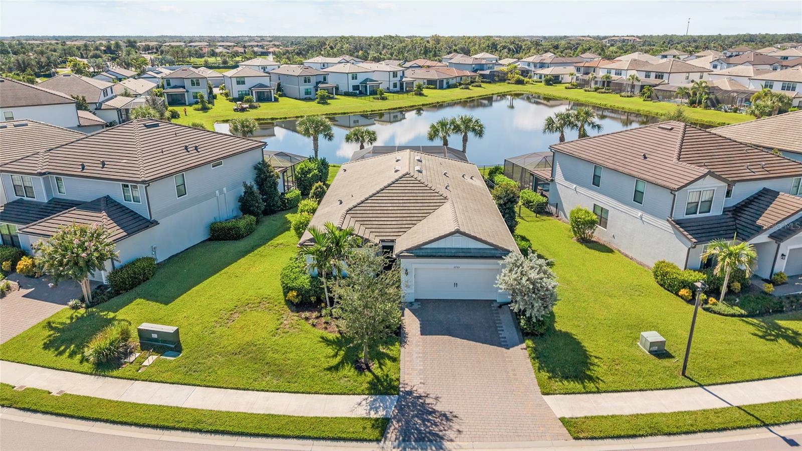 5755 Bluestar CT