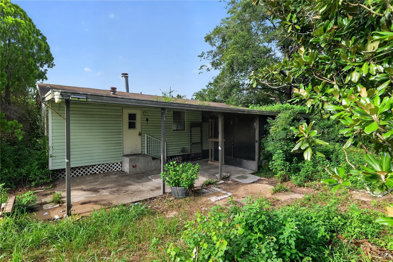 9550 Silverbend Dr
