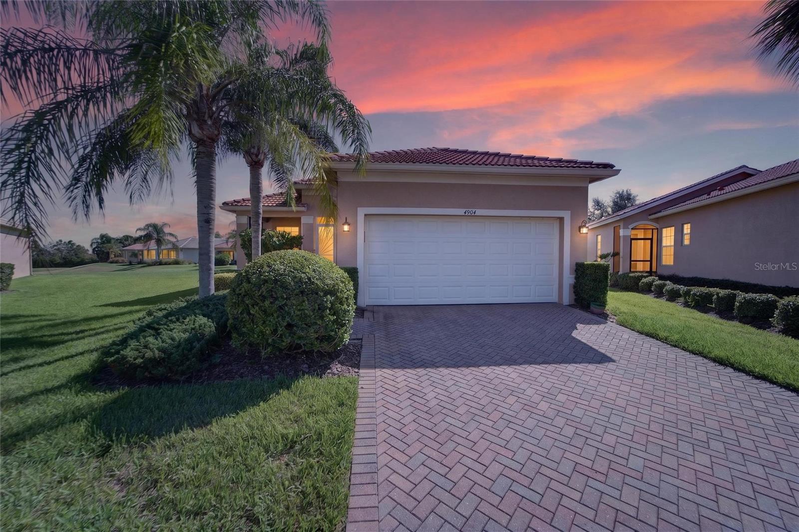 4904 Rock Island CT