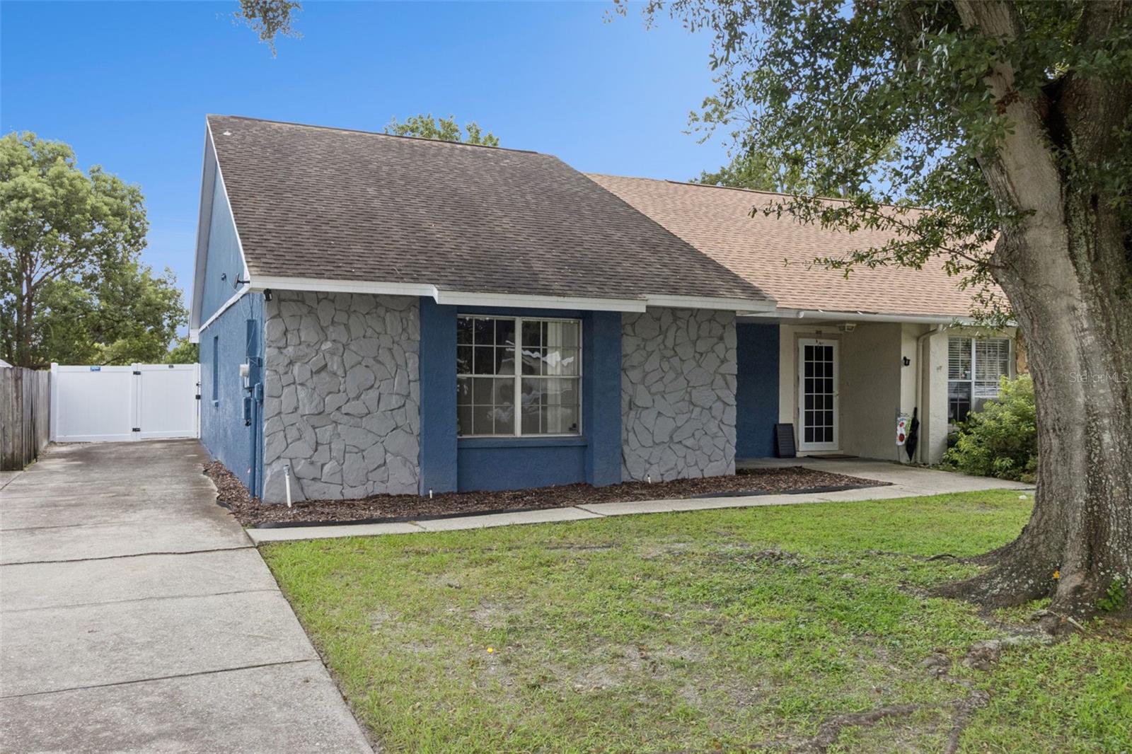 3244 Laurel Dale Dr