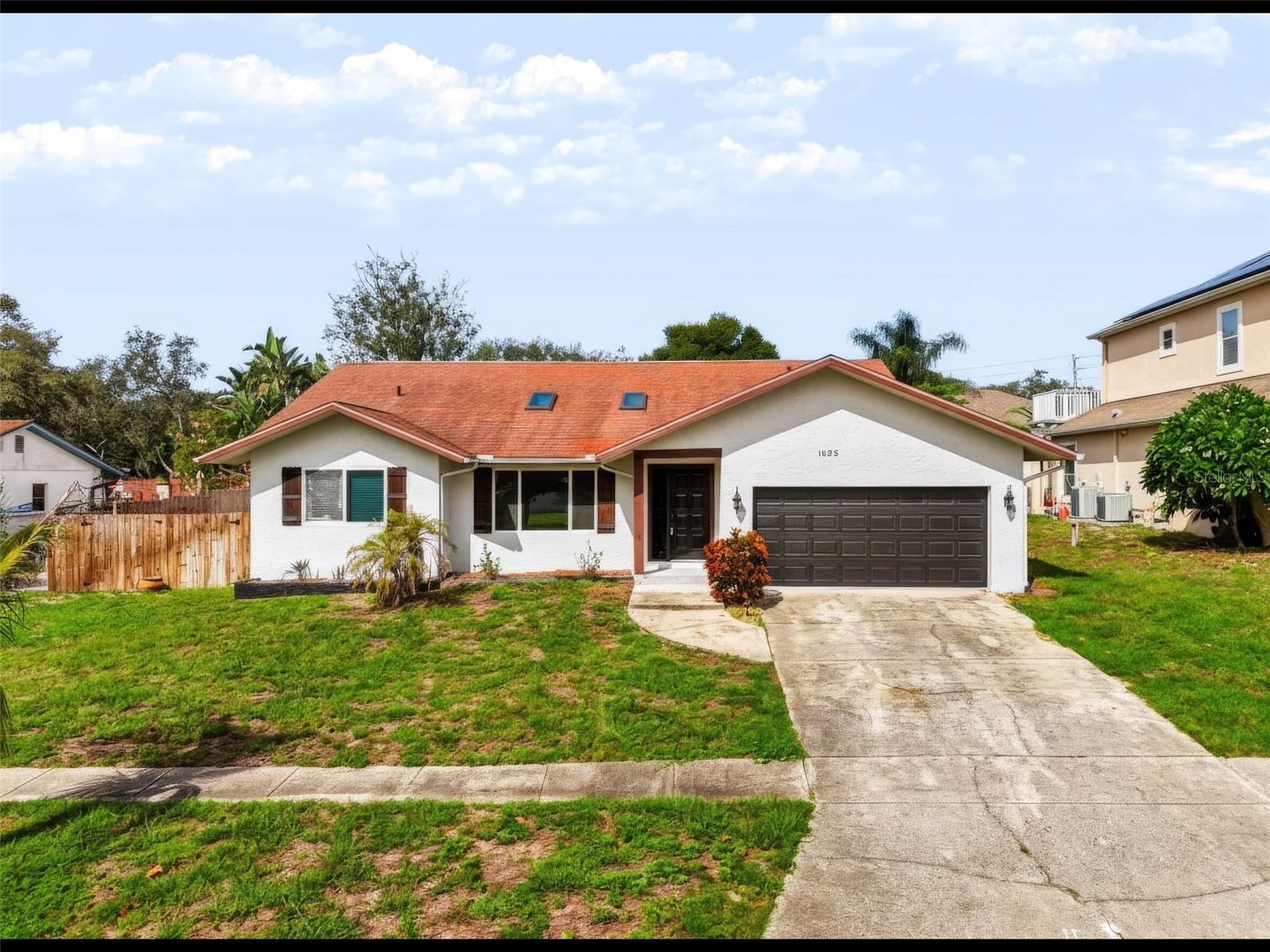 1035 Anclote Dr