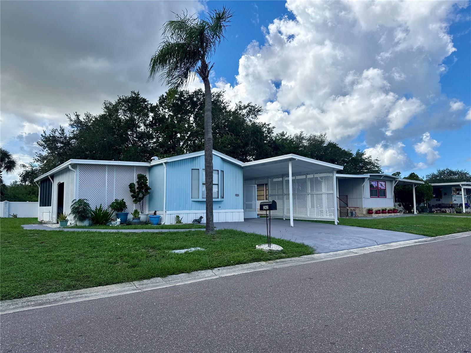242 S Port Royal Ln photo 1