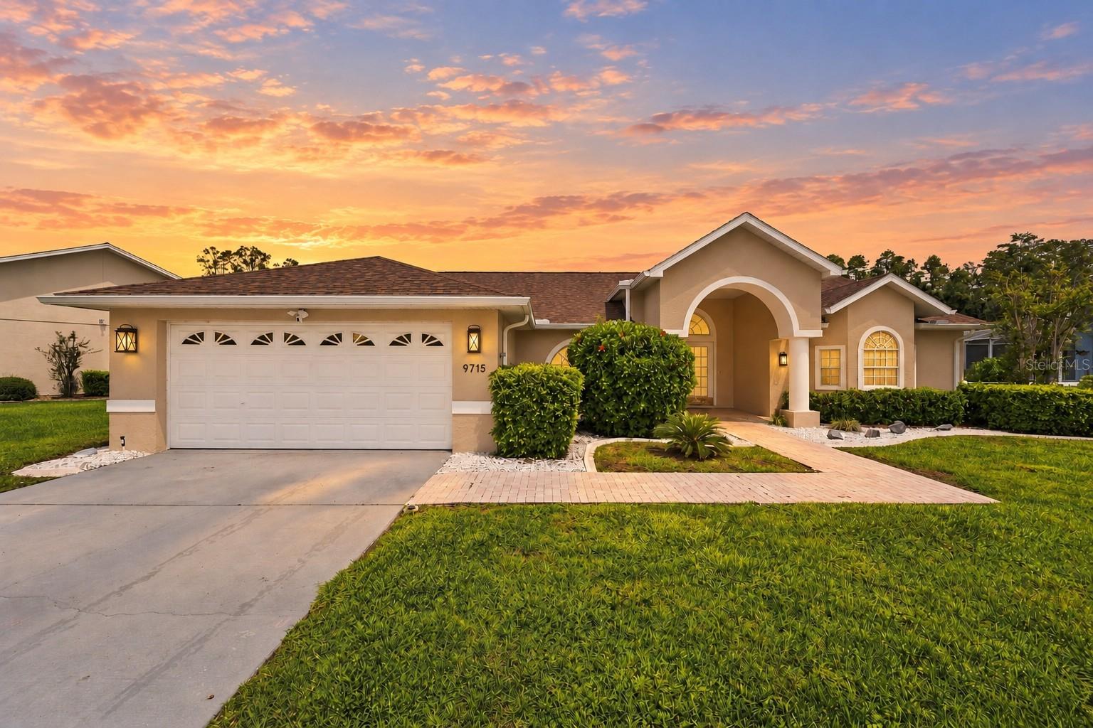 9715 Hermosillo Dr