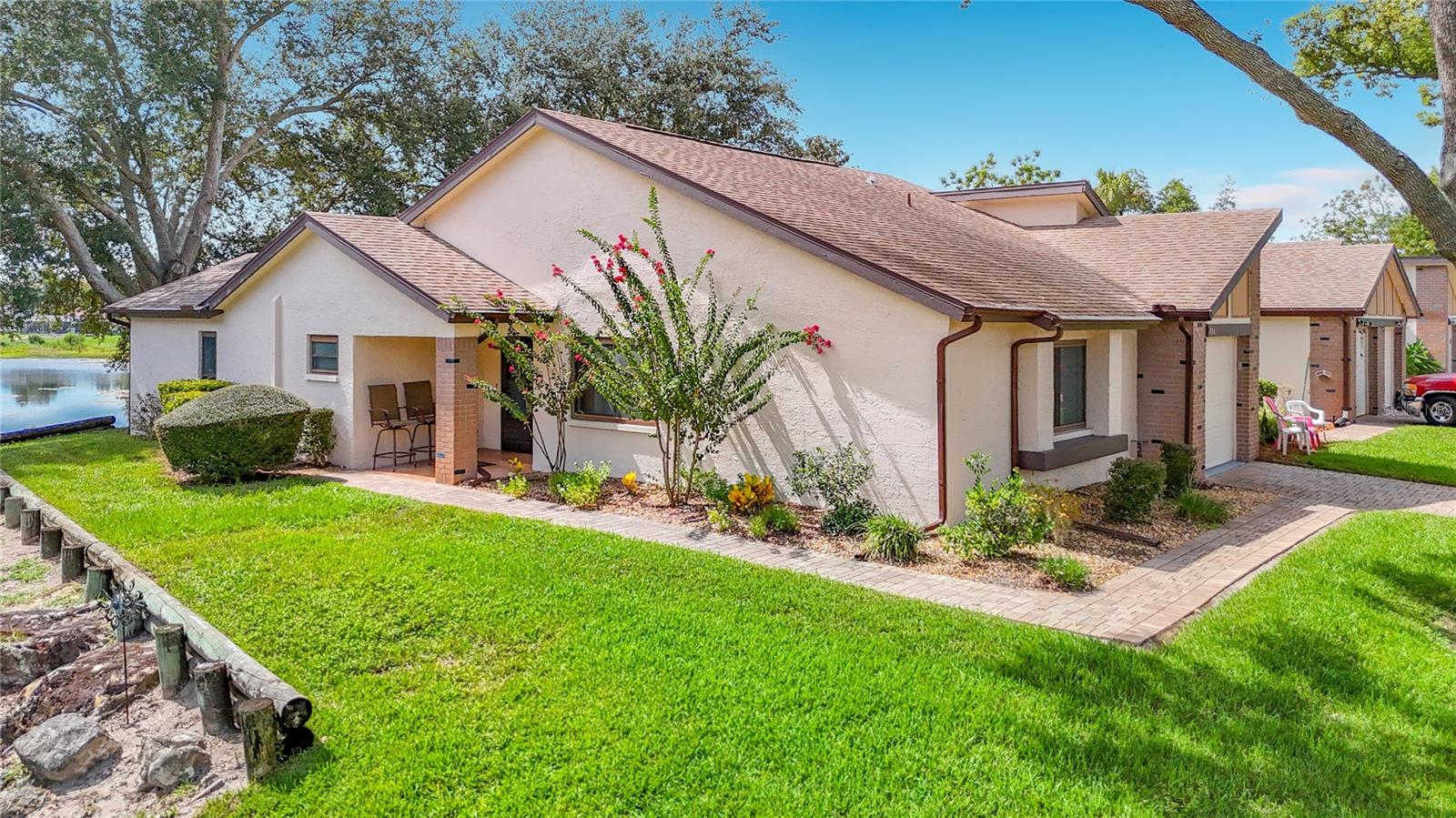 7406 Heather Walk Dr