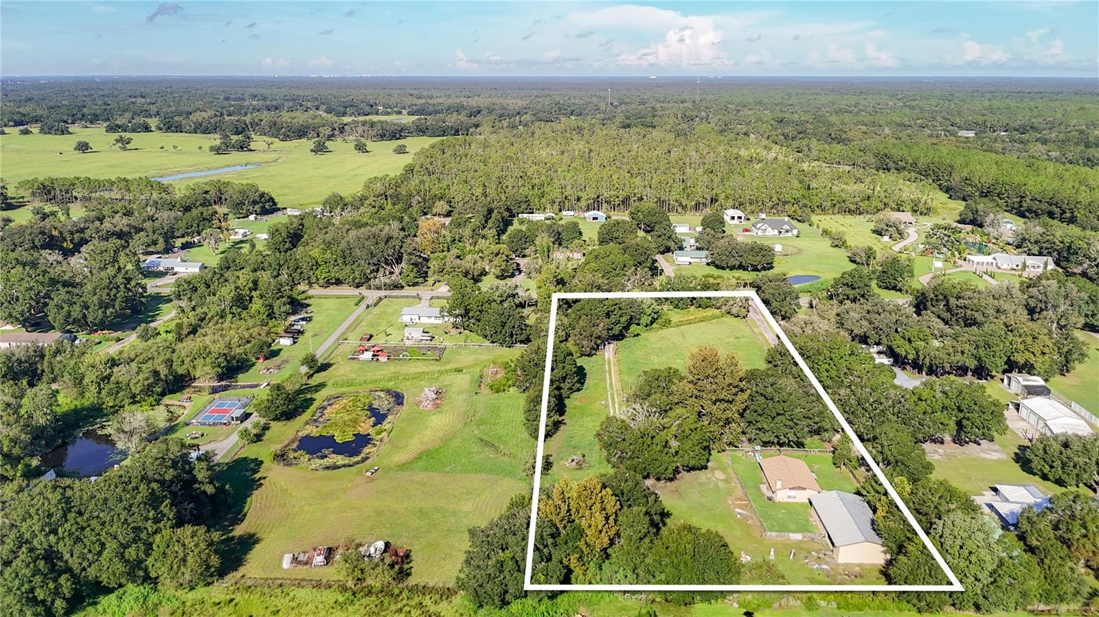 7102 Five Acre Rd
