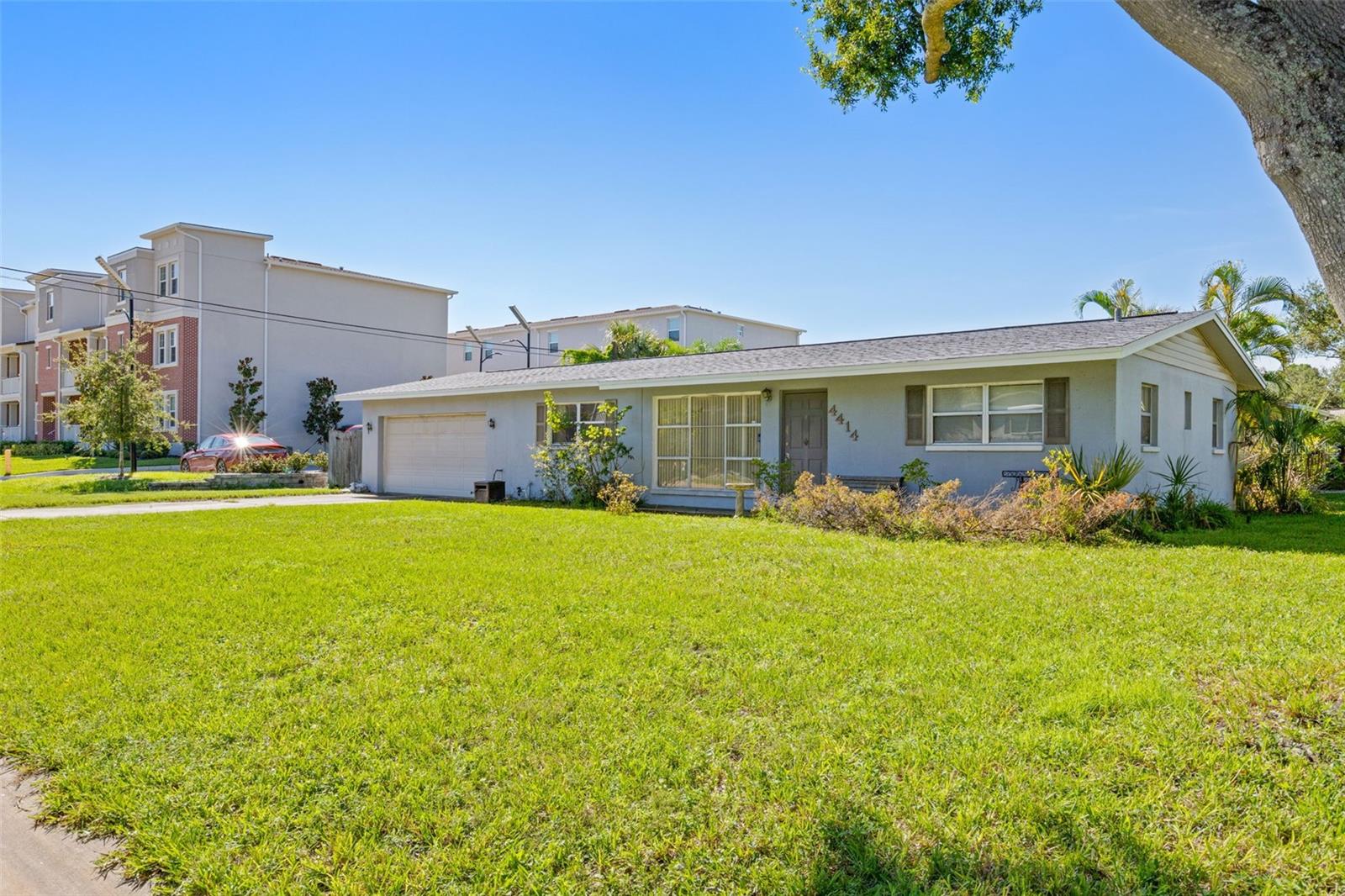 4414 W Fair Oaks Ave
