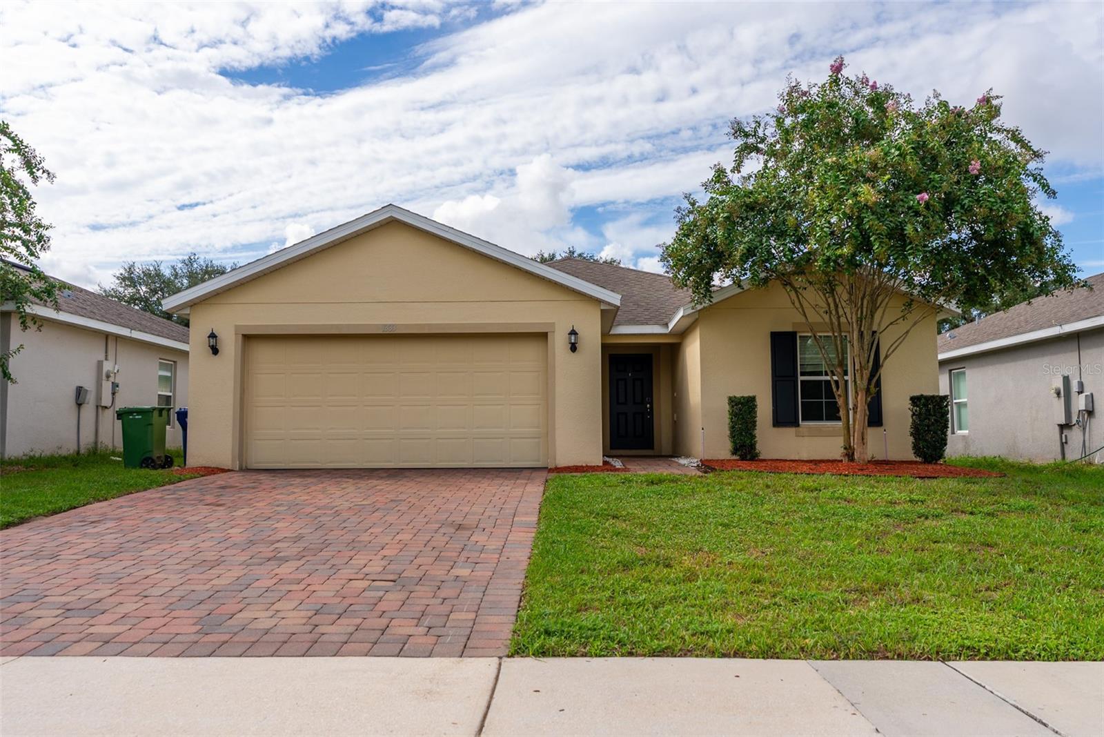 1333 Lucerne Loop Rd NE