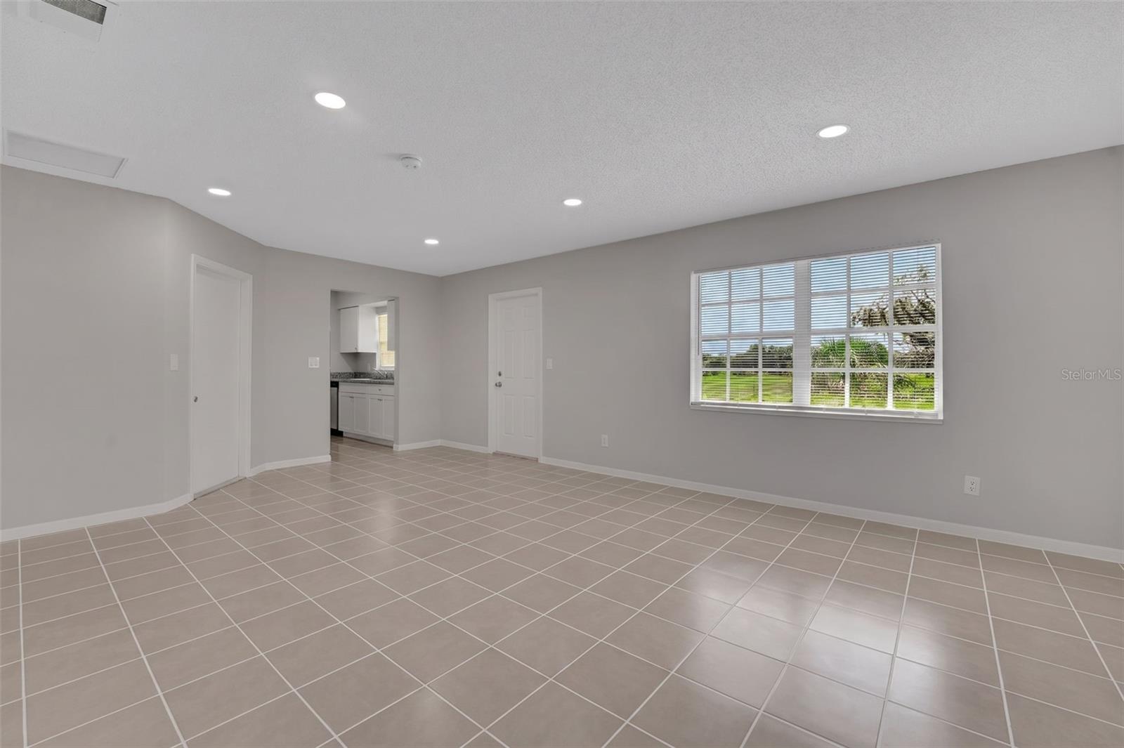 707 Dolly Ben CT
