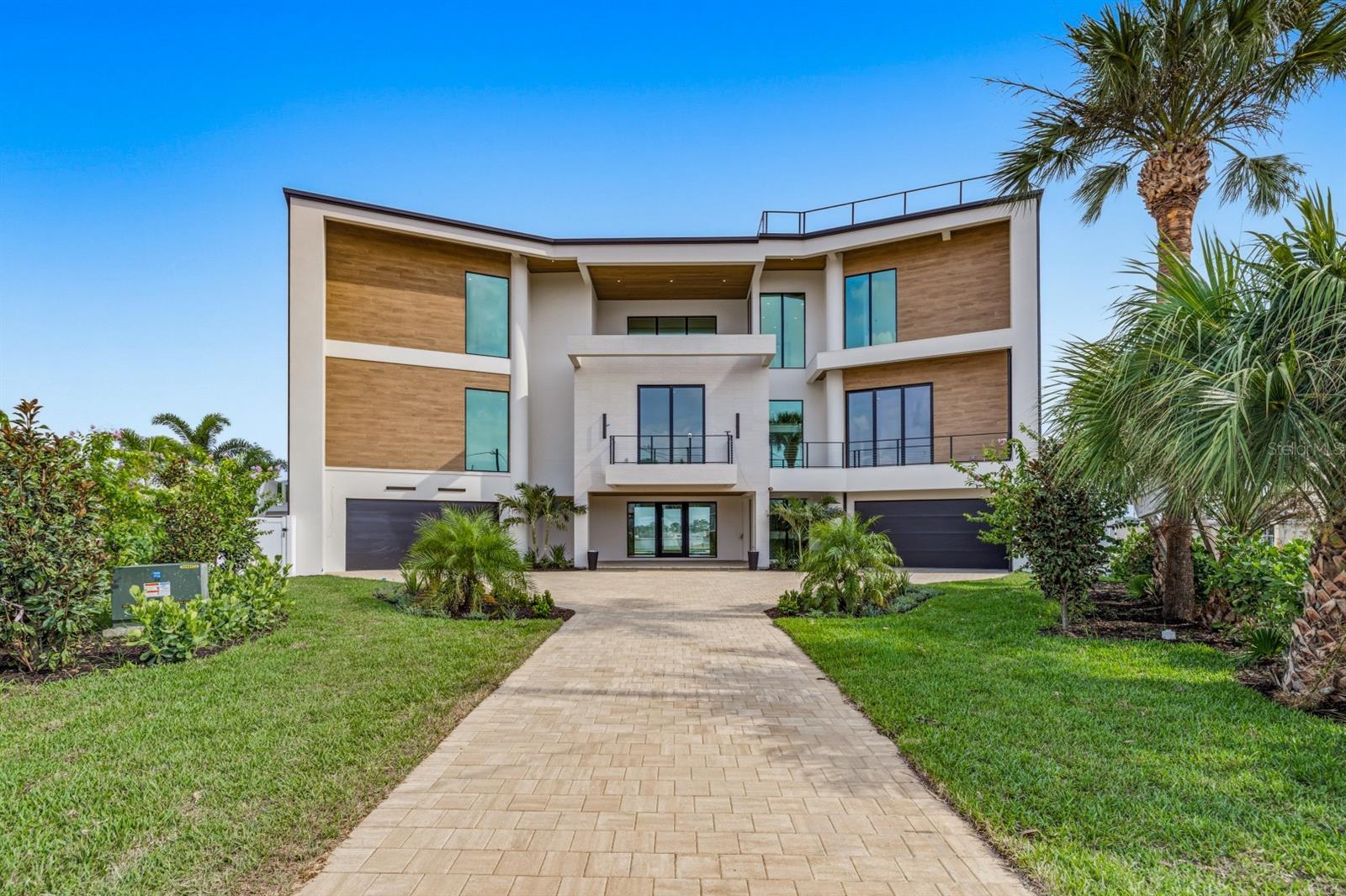 6503 Debbie Ln S