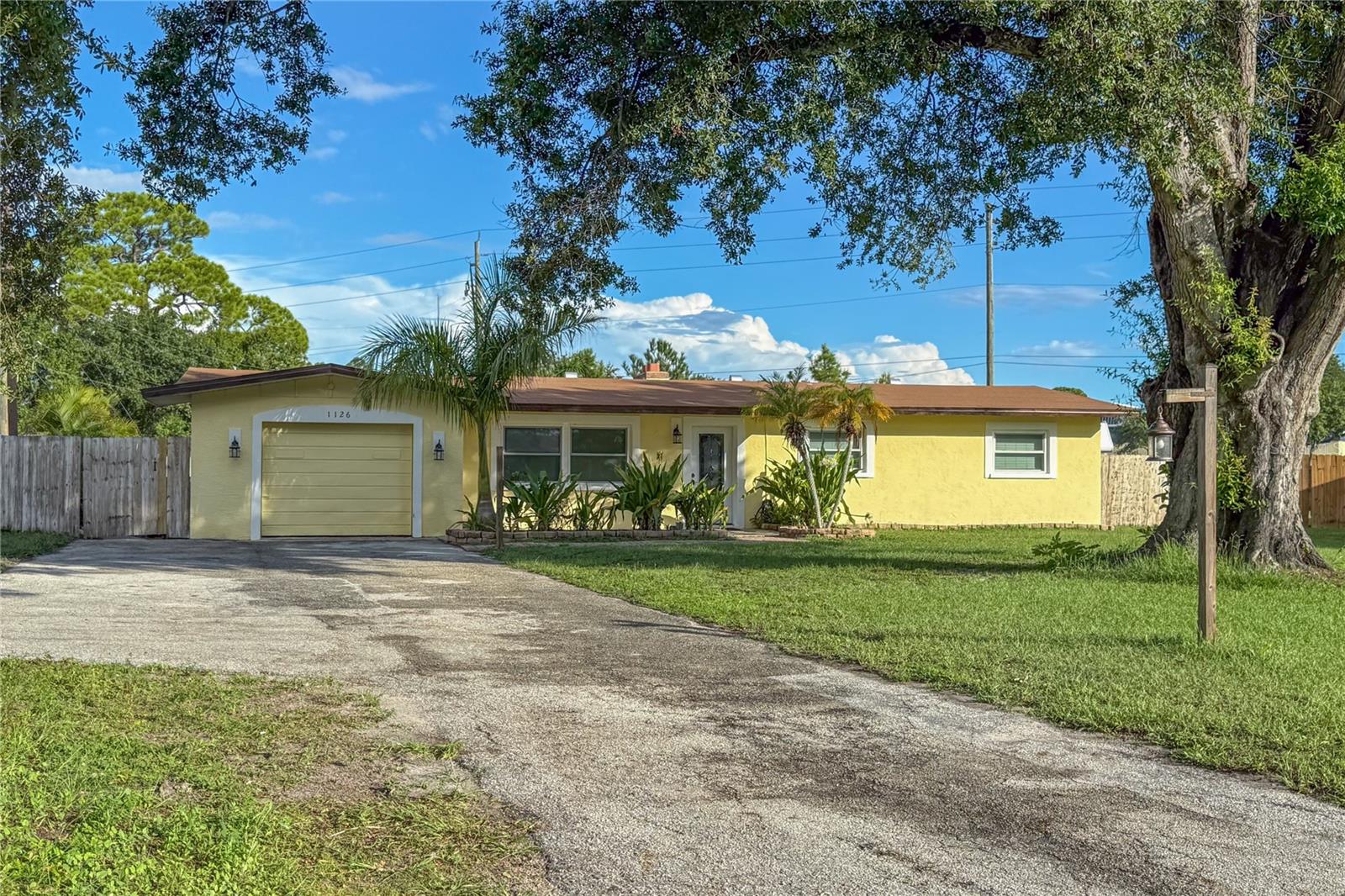 1126 Carmella Cir photo 1