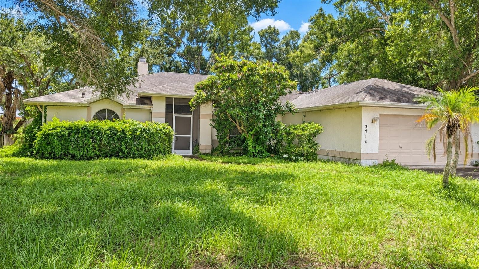 3714 Pond View Ln