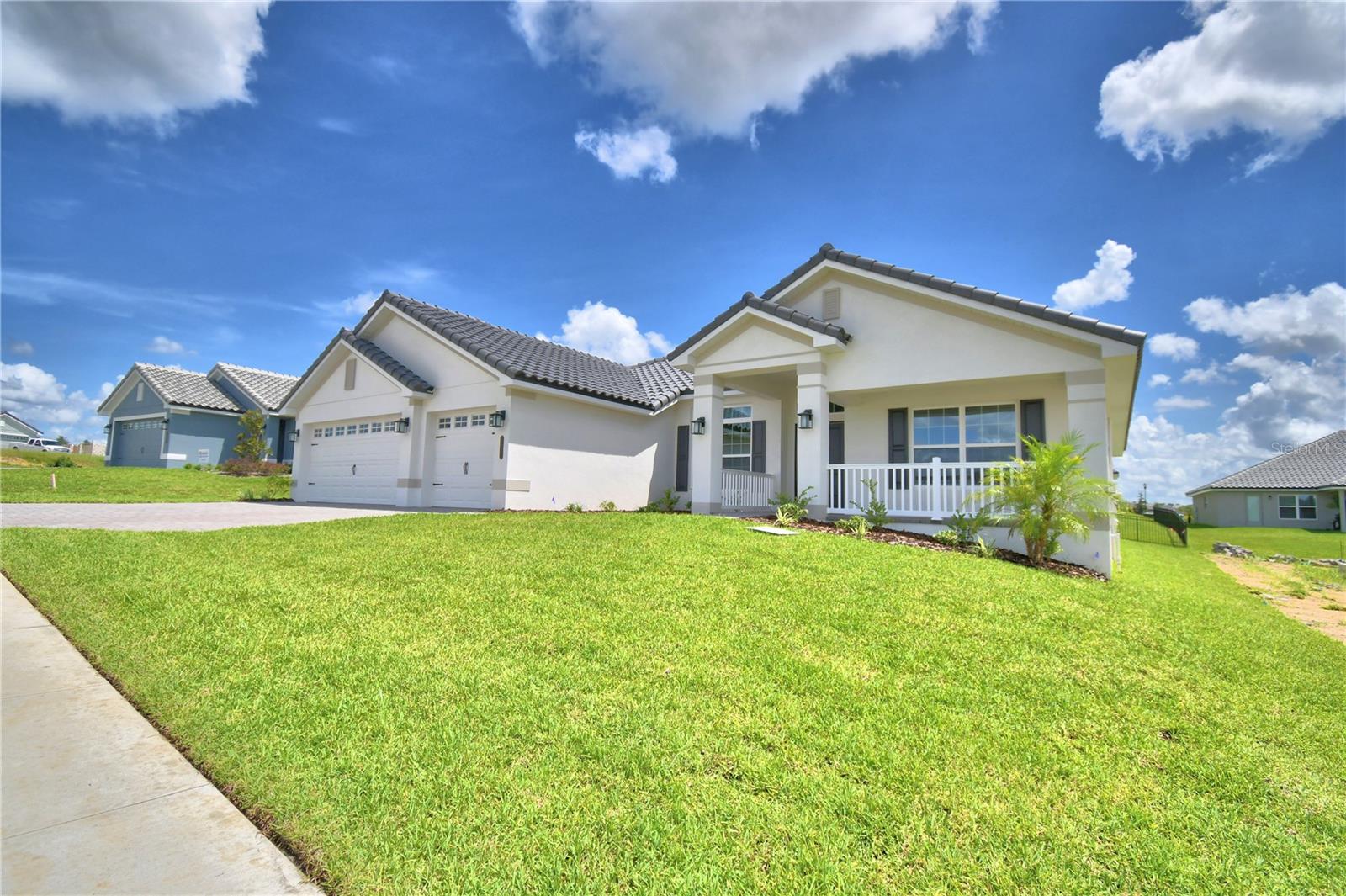 5421 Waterside Dr