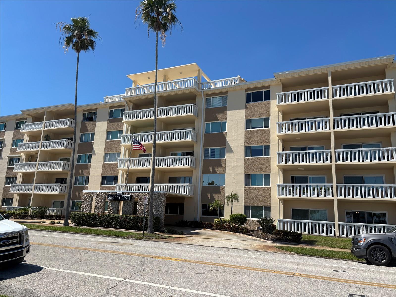1200 N Shore Dr NE #212
