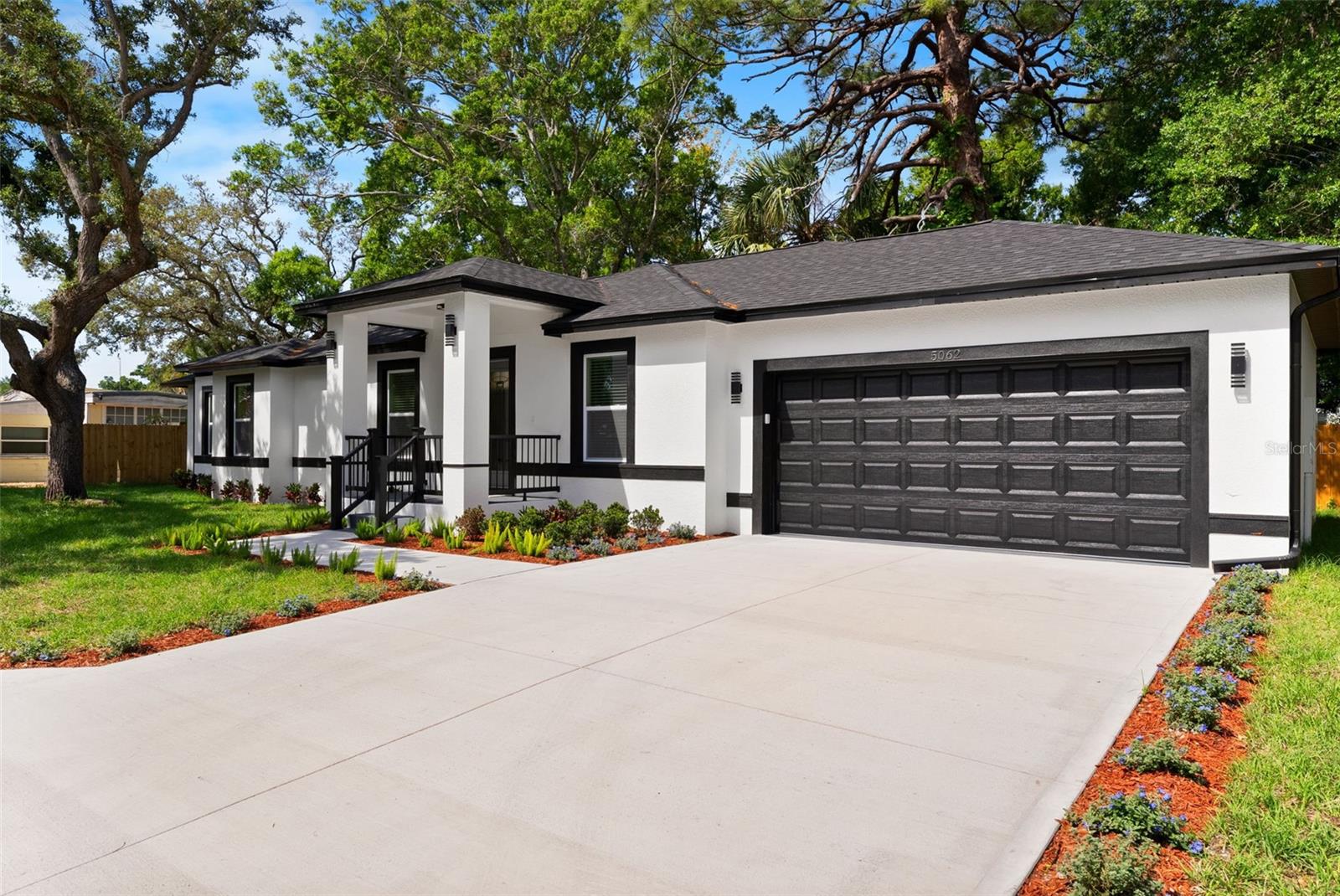 5062 80th Ln N