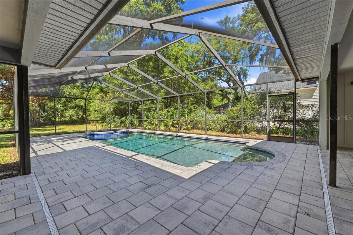 2800 Hammock Dr