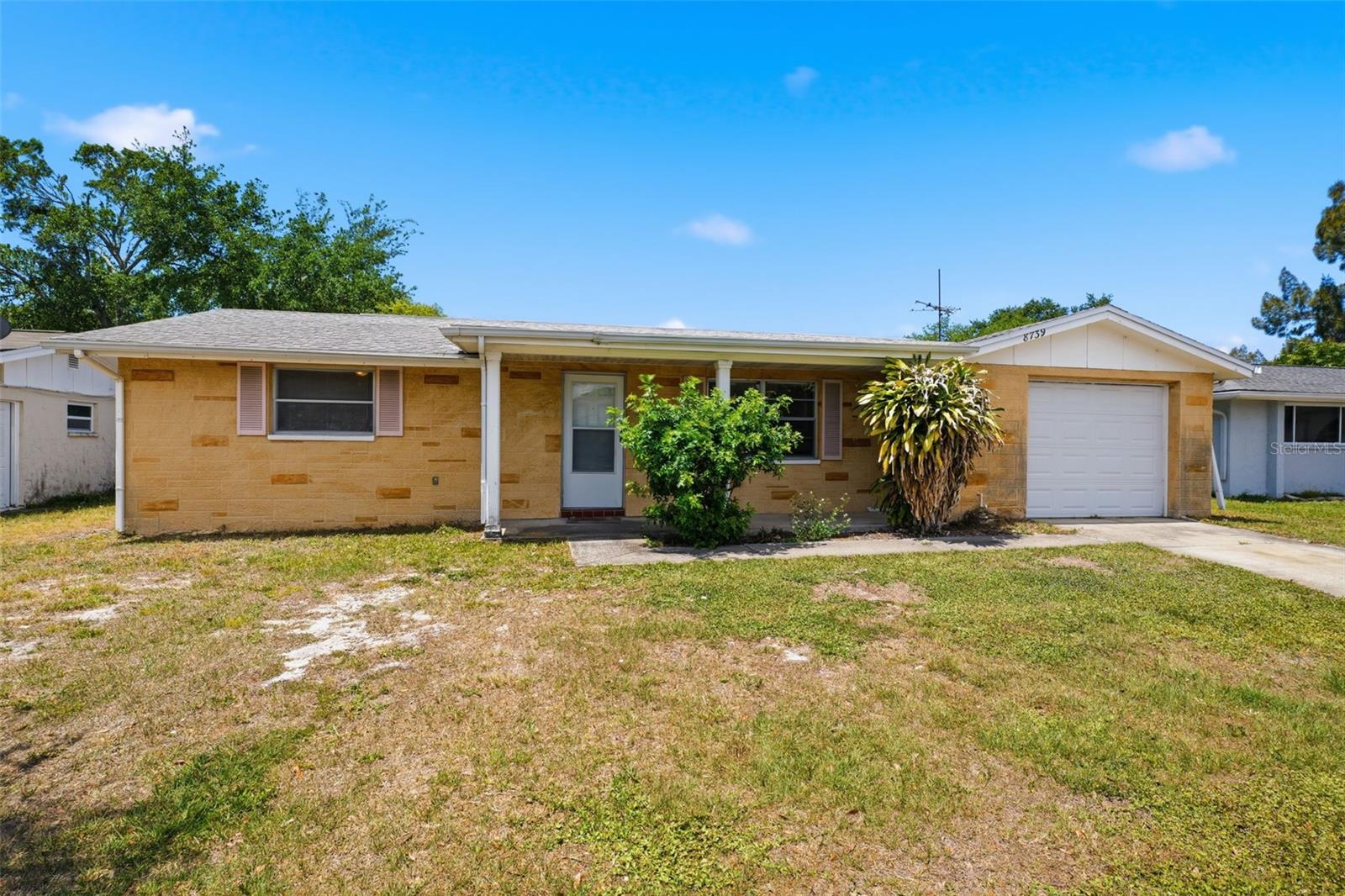 8739 Lido Ln
