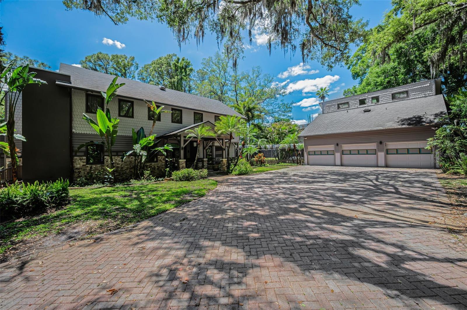 8602 Bonnie Cove Ln