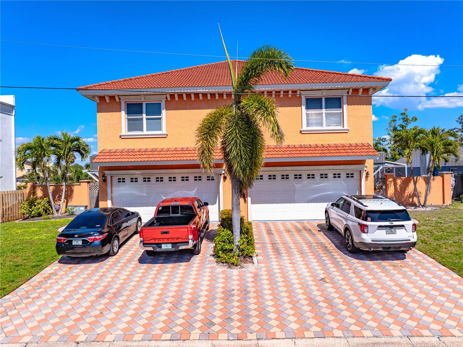 2119 & 2125 Montclair Dr #1 & 2