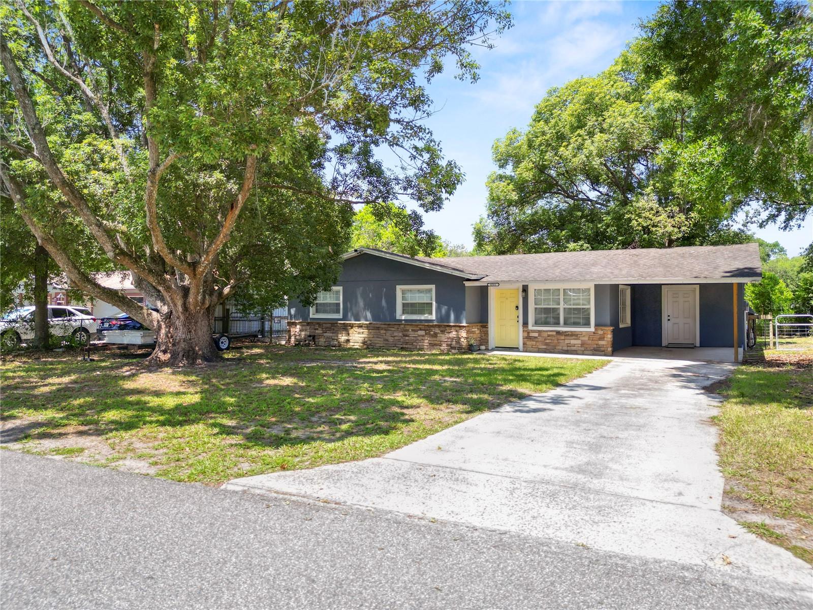 4561 David Dr