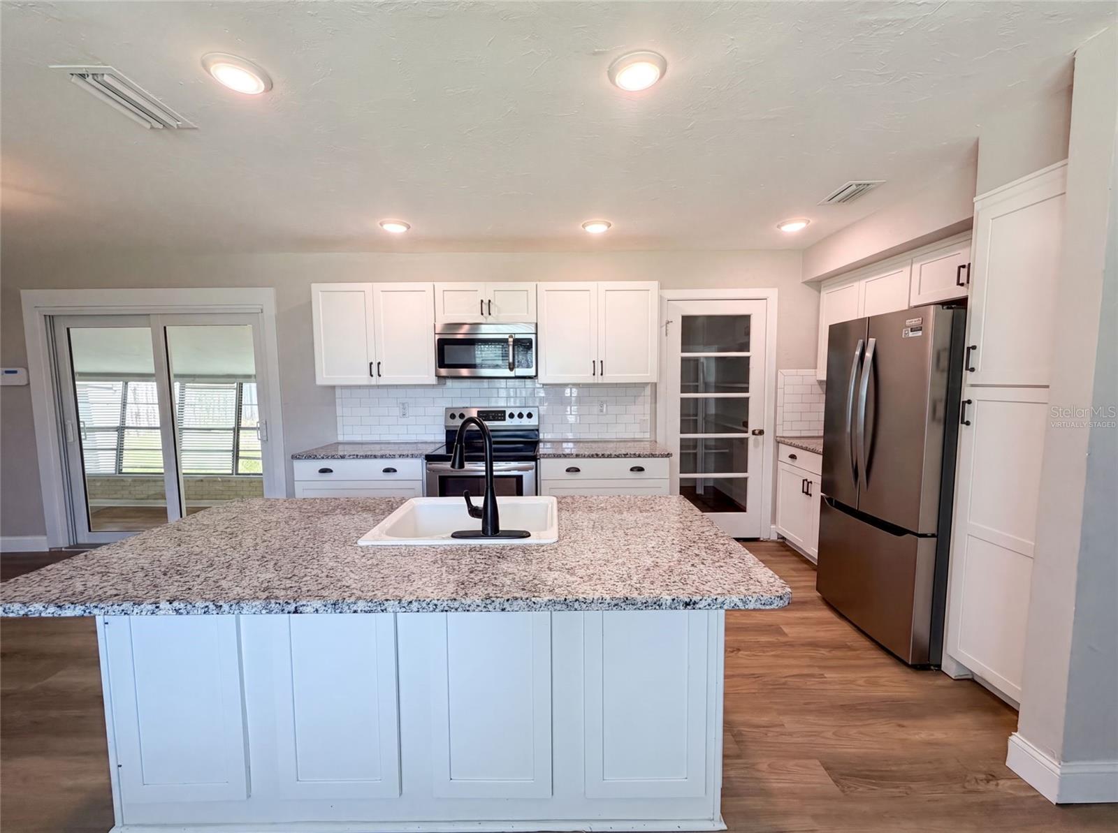 1521 W River Shore Way