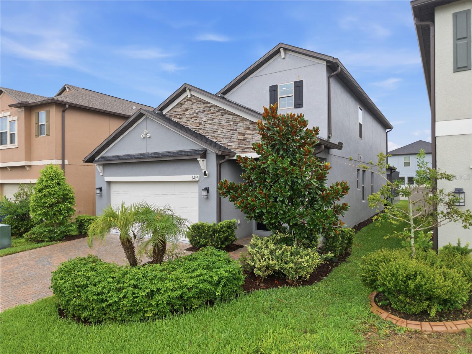 9807 Wild Begonia Loop