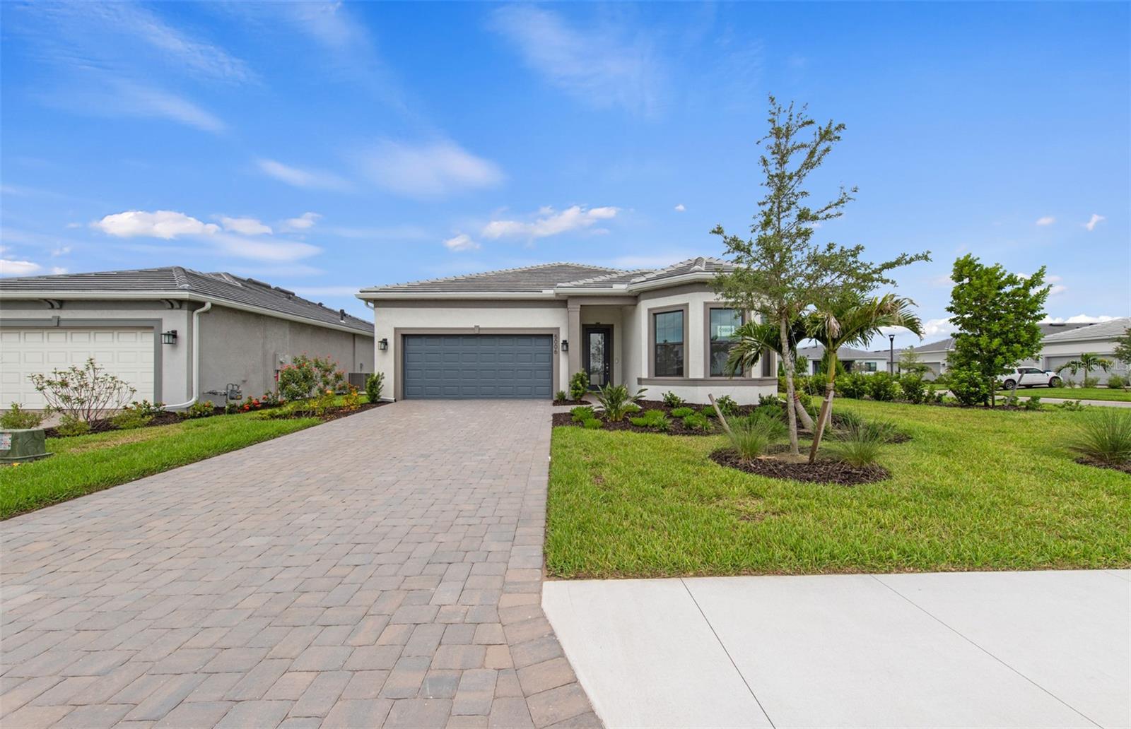 5006 Golden Shore CT