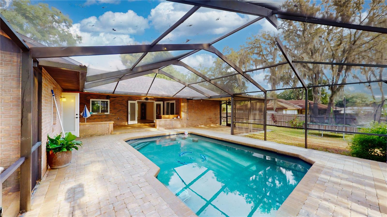 7121 Odoniel Loop W