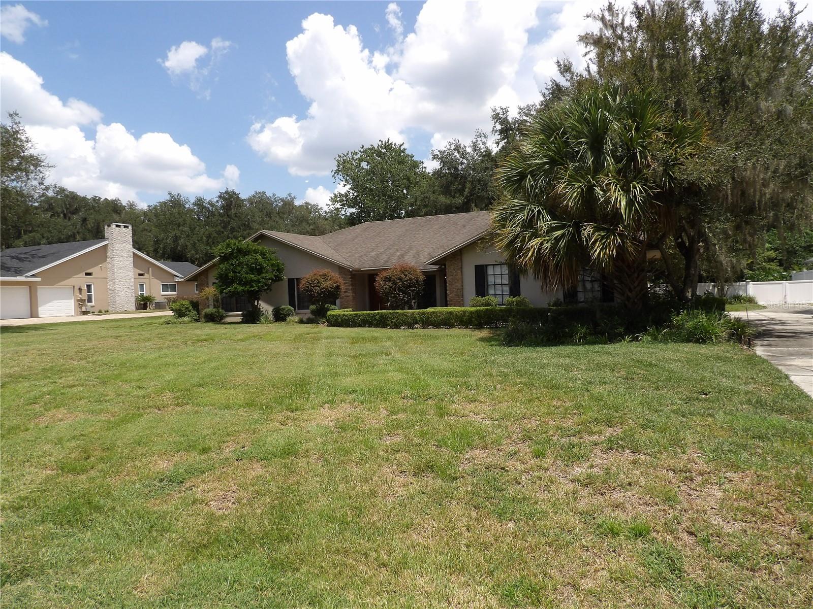 6282 Forestwood Dr E