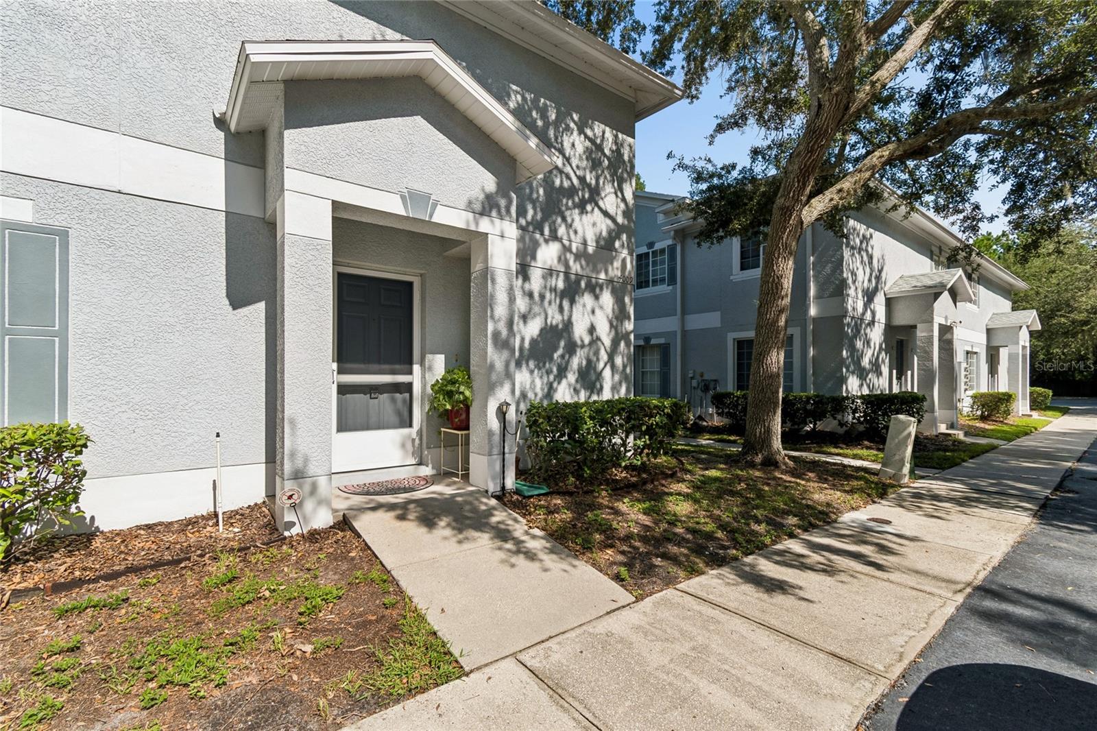 4009 Dolphin Dr