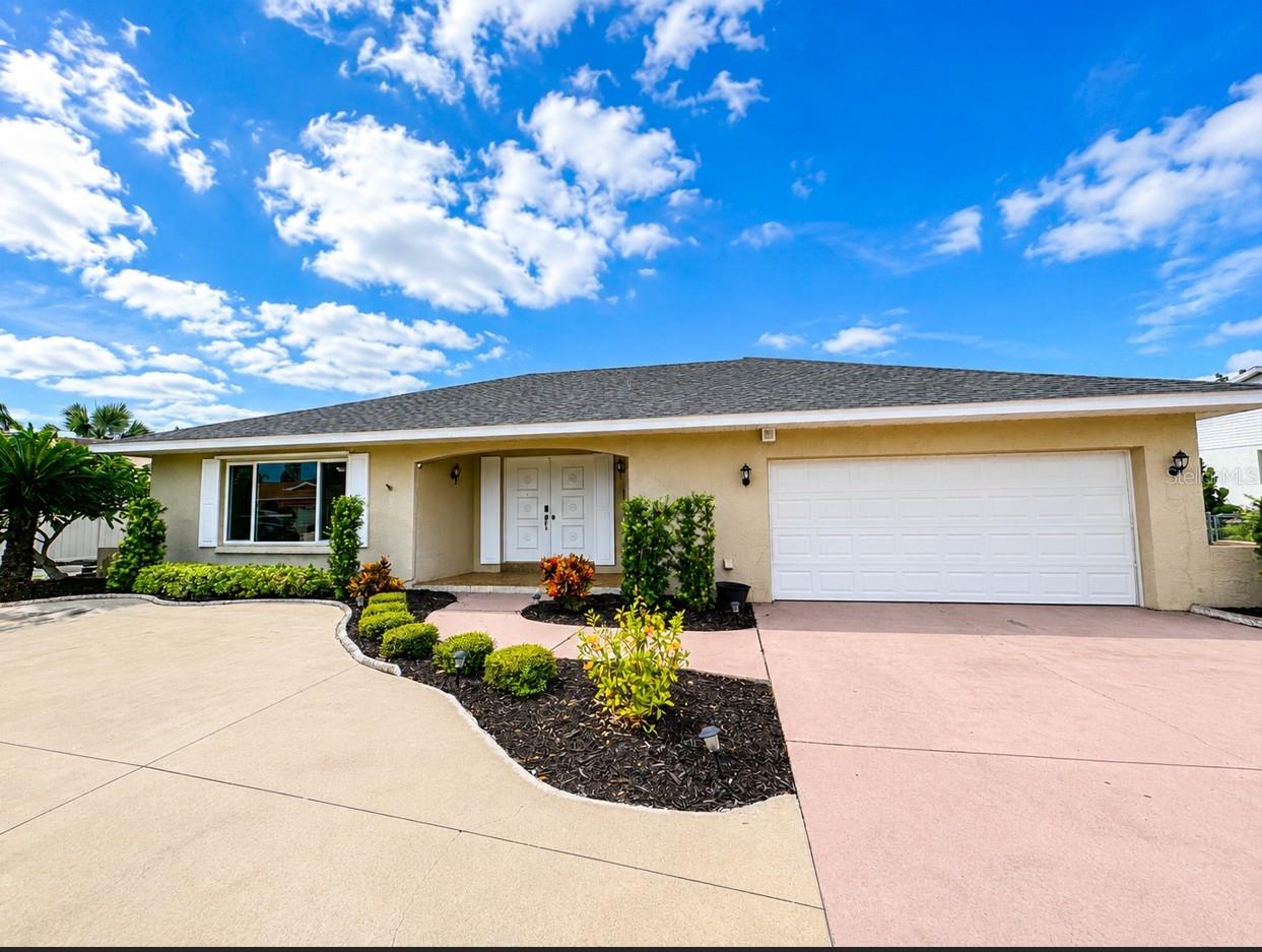 756 Flamingo Dr