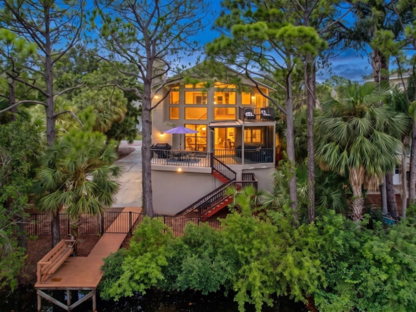 777 Claudia Ln