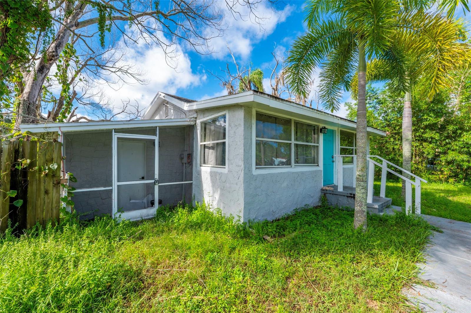 5200 Mallett Dr