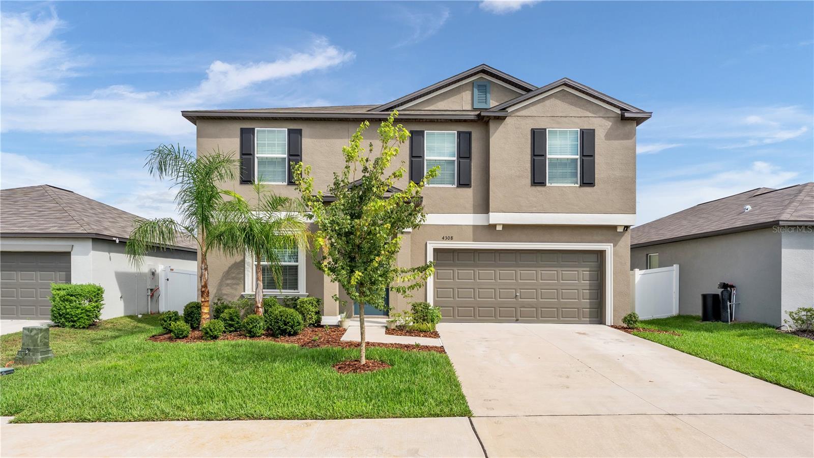 4308 Fabulous Finch Ln