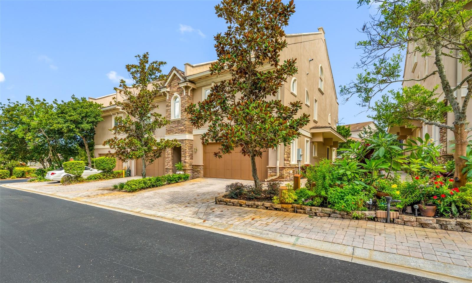 1425 Hillside Landing Dr