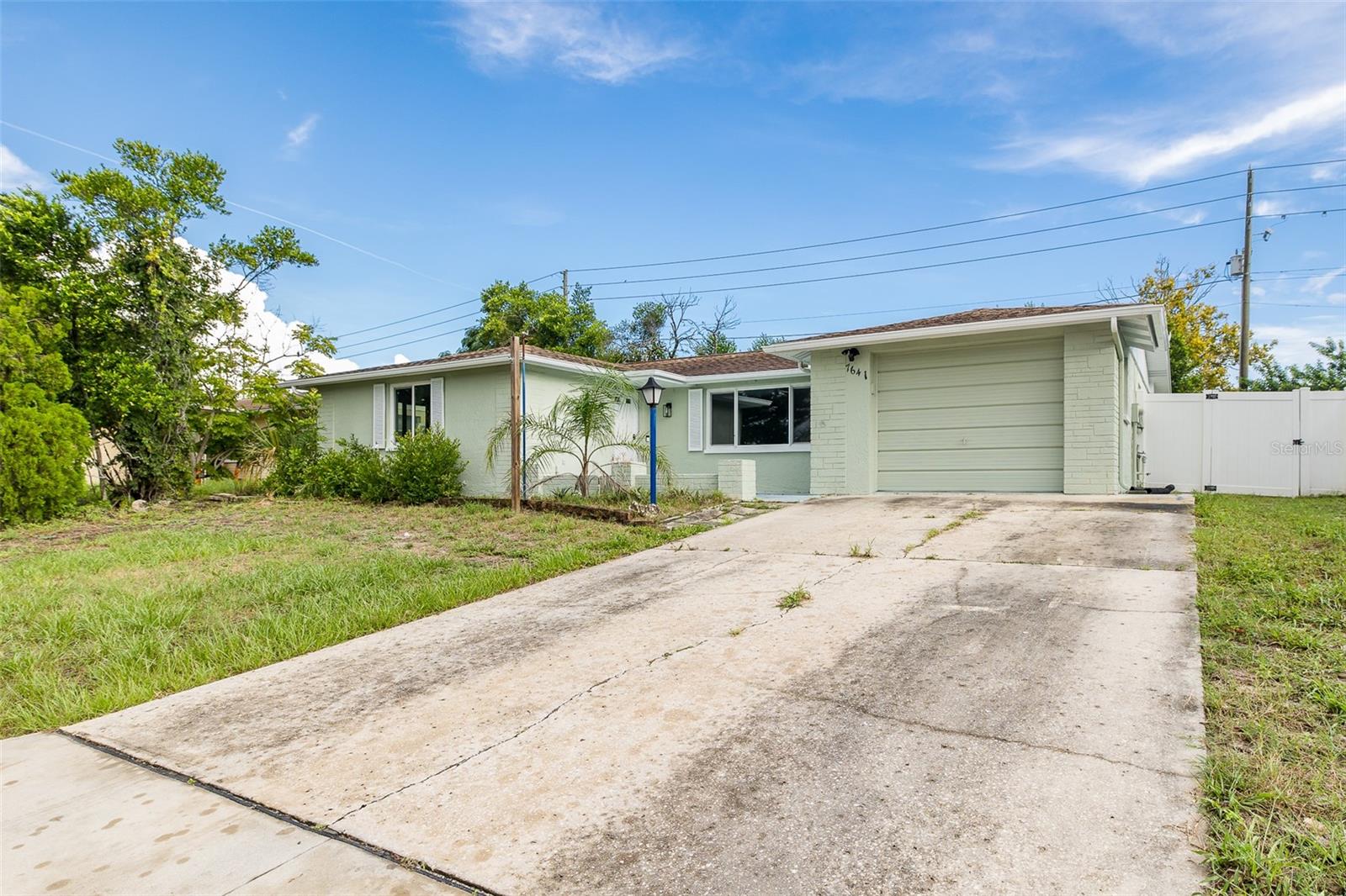 7641 Judith Cres