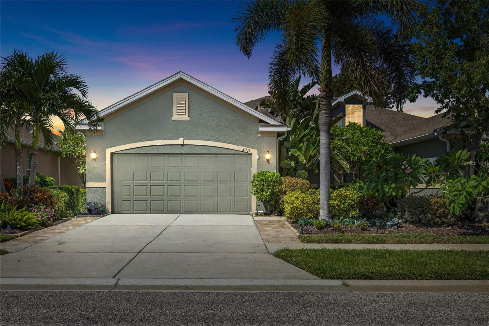 2235 Parrot Fish Dr